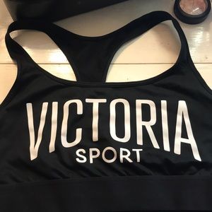 NWOT VICTORIA SECRET SPORT BRA XL